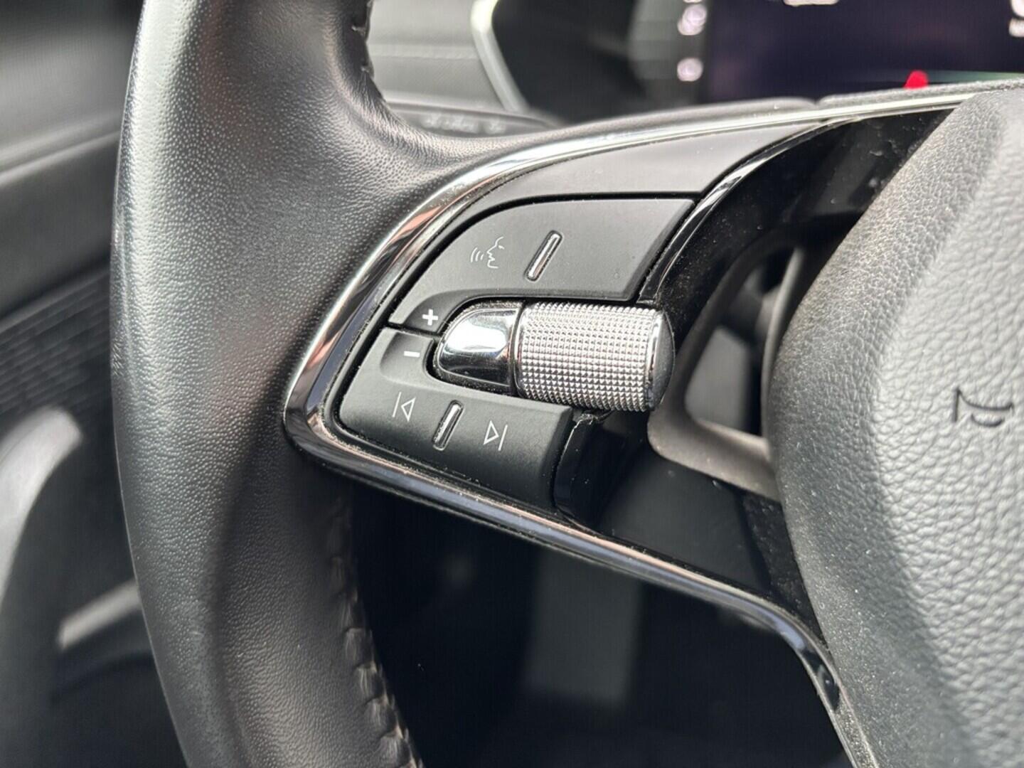 OZ190V01510_25.webp_OCTAVIA Ambition 2.0 TDI 110 kW manuál, DPH