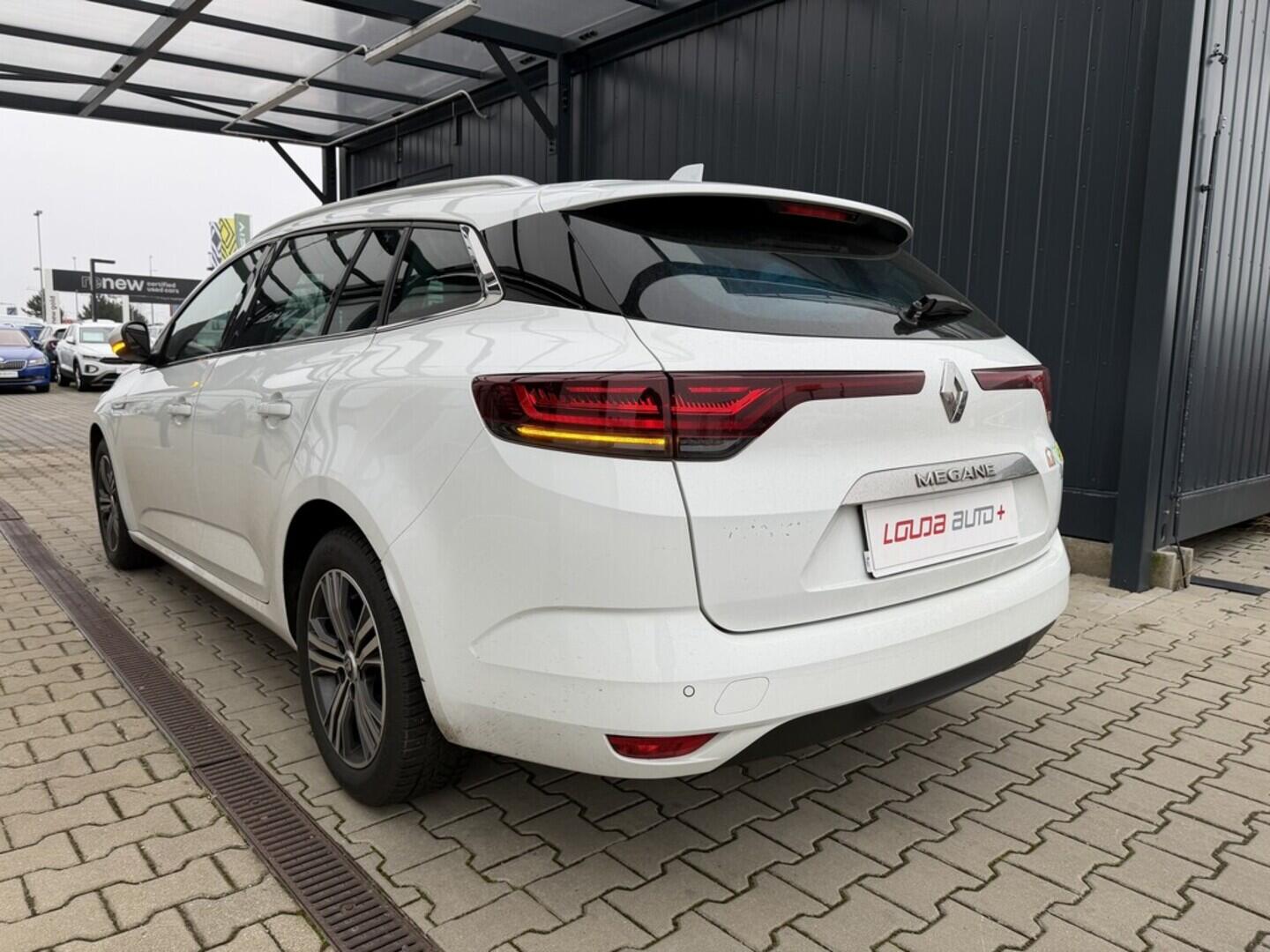 OZ190V01511_12.webp_MÉGANE  1.3 TCe 103 kW automat, DPH