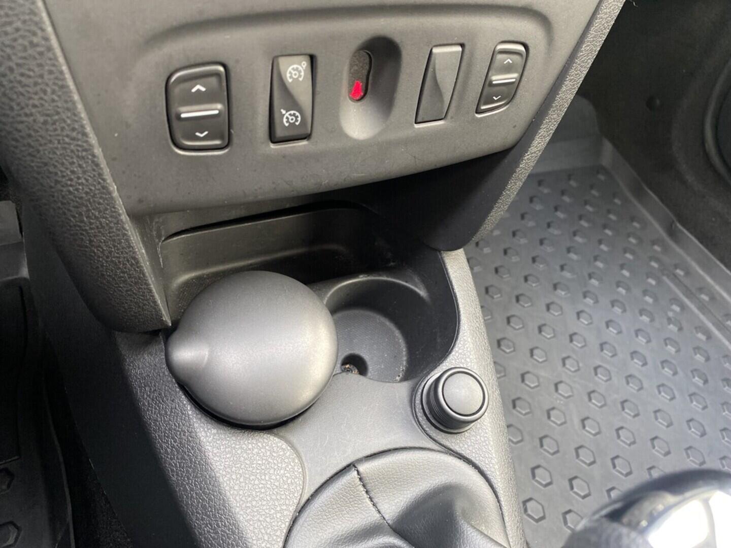 OZ190V01514_24.webp_SANDERO stepway 0.9 TCe 66 kW automat