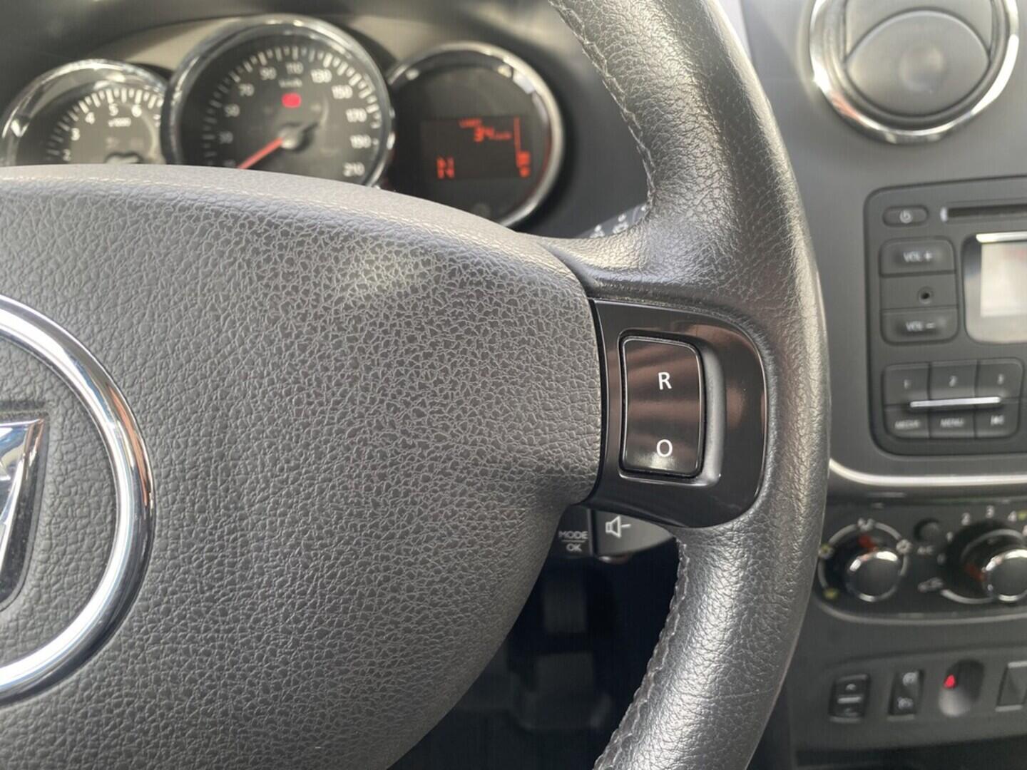 OZ190V01514_29.webp_SANDERO stepway 0.9 TCe 66 kW automat