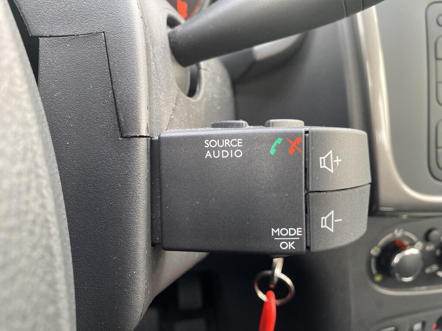 OZ190V01514_30.webp_SANDERO stepway 0.9 TCe 66 kW automat