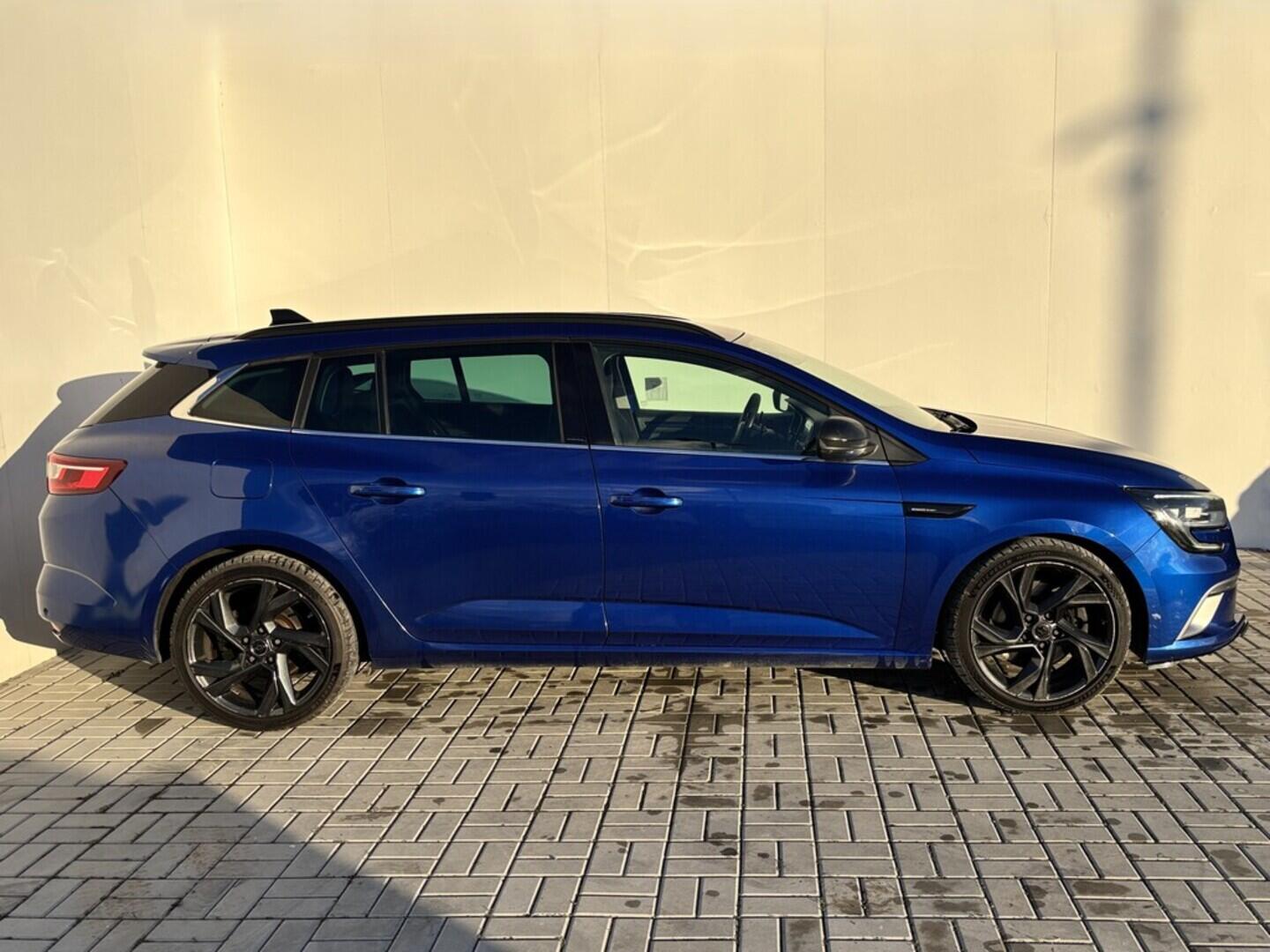 OZ190V01515_13.webp_MÉGANE GT 1.6 TCe 165 kW automat, DPH