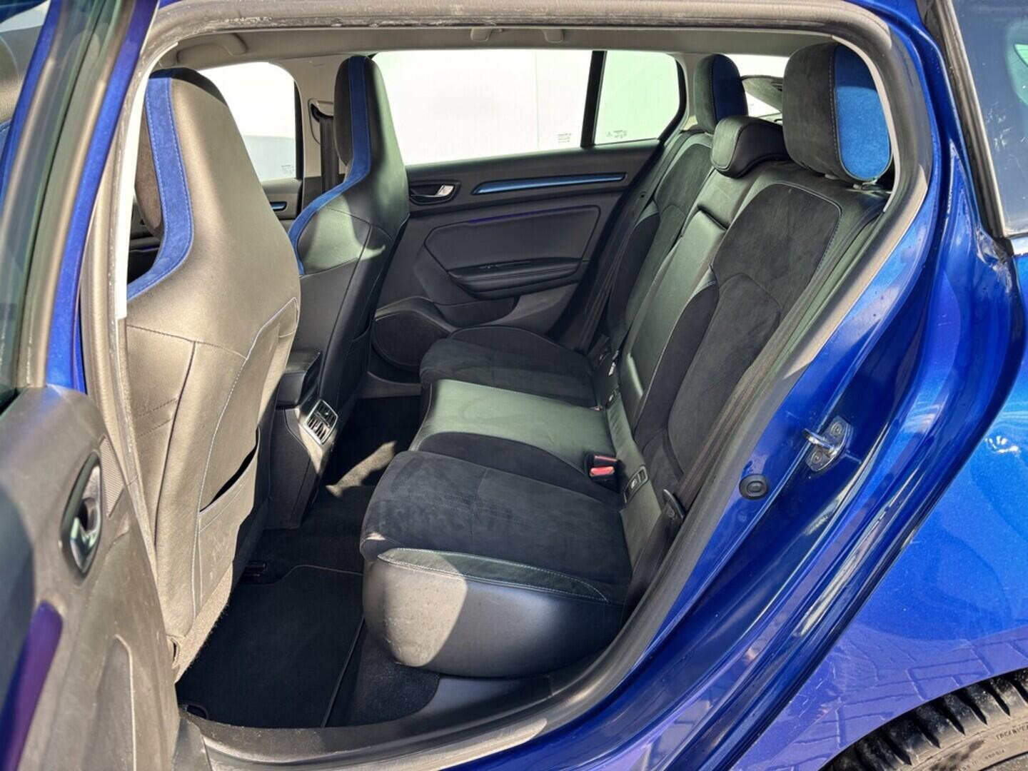 OZ190V01515_38.webp_MÉGANE GT 1.6 TCe 165 kW automat, DPH