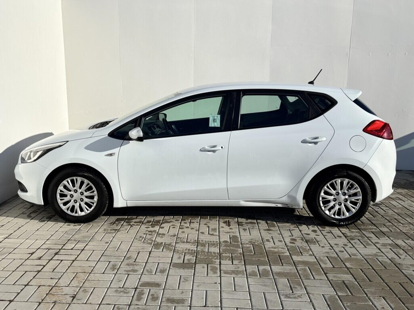 OZ190V01516_17.webp_CEED  1.4 MPI 73 kW manuál