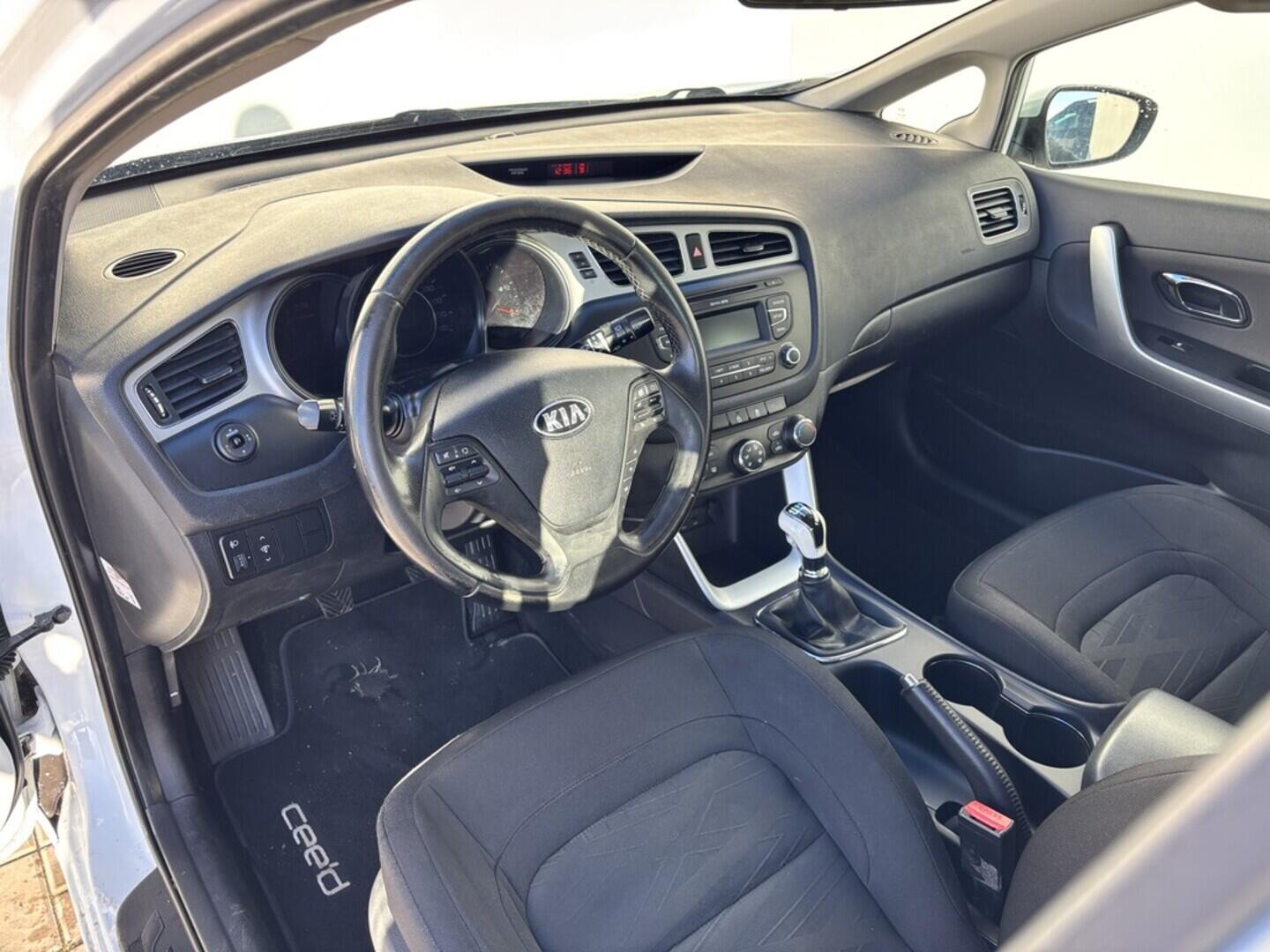 OZ190V01516_19.webp_CEED  1.4 MPI 73 kW manuál