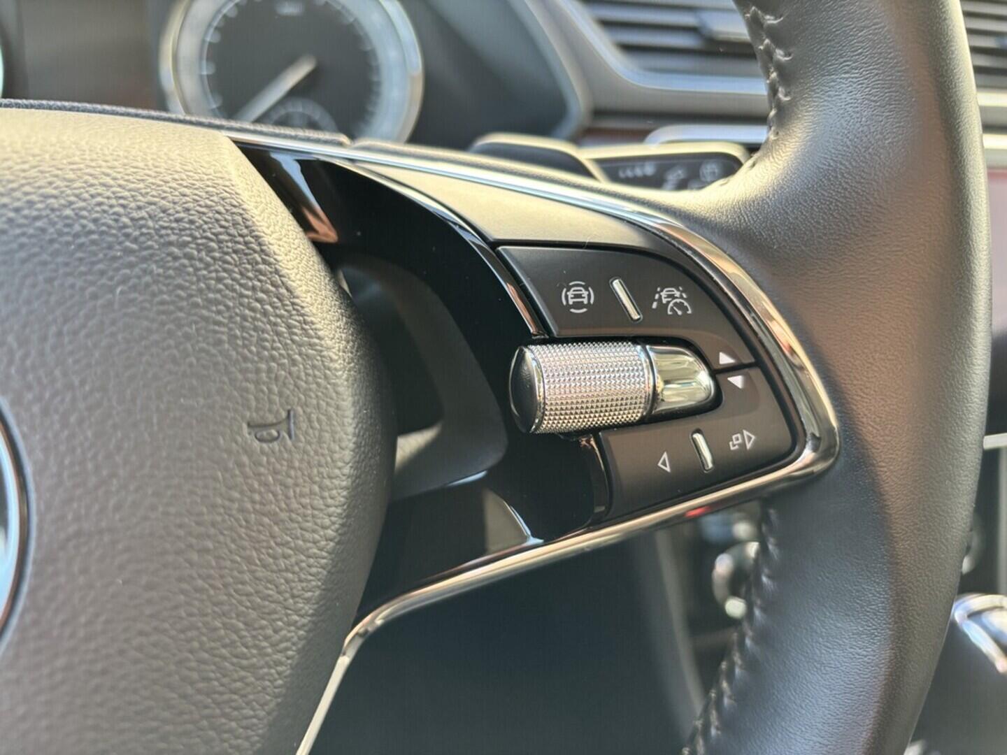 OZ190V01517_26.webp_SUPERB Scout 2.0 TDI 140 kW automat, DPH