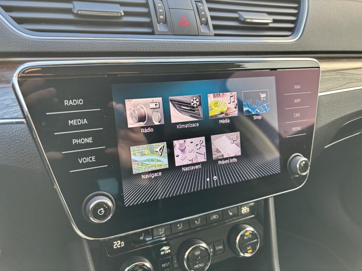 OZ190V01517_30.webp_SUPERB Scout 2.0 TDI 140 kW automat, DPH