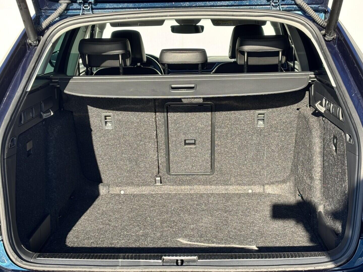 OZ190V01517_41.webp_SUPERB Scout 2.0 TDI 140 kW automat, DPH