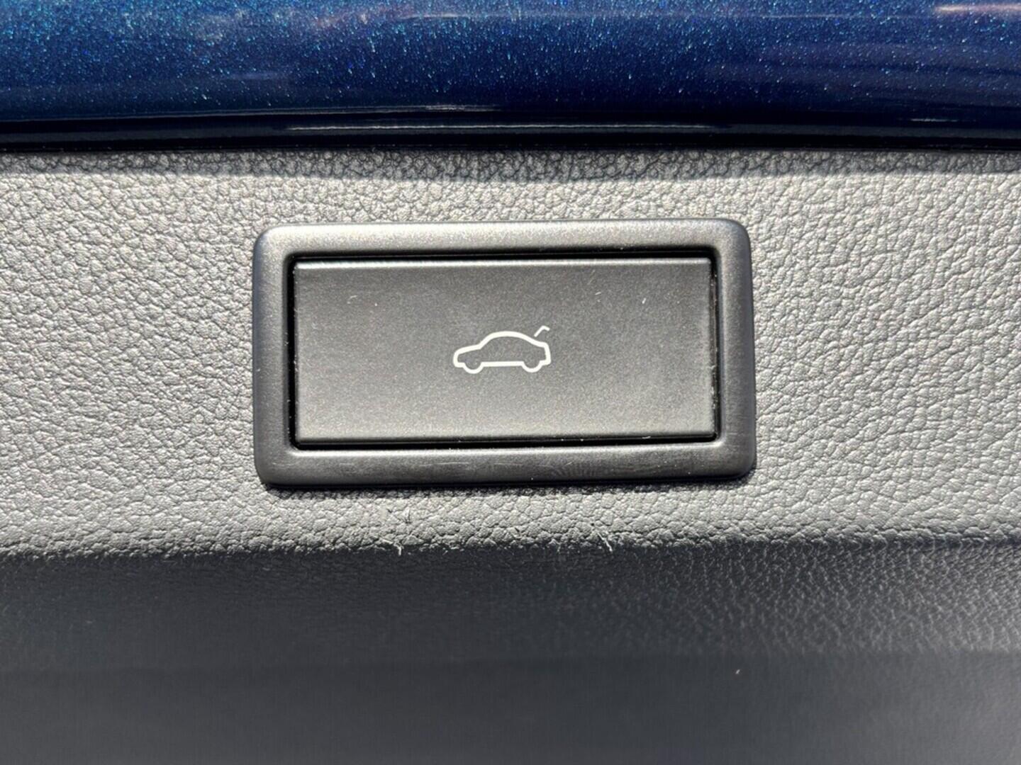 OZ190V01517_42.webp_SUPERB Scout 2.0 TDI 140 kW automat, DPH