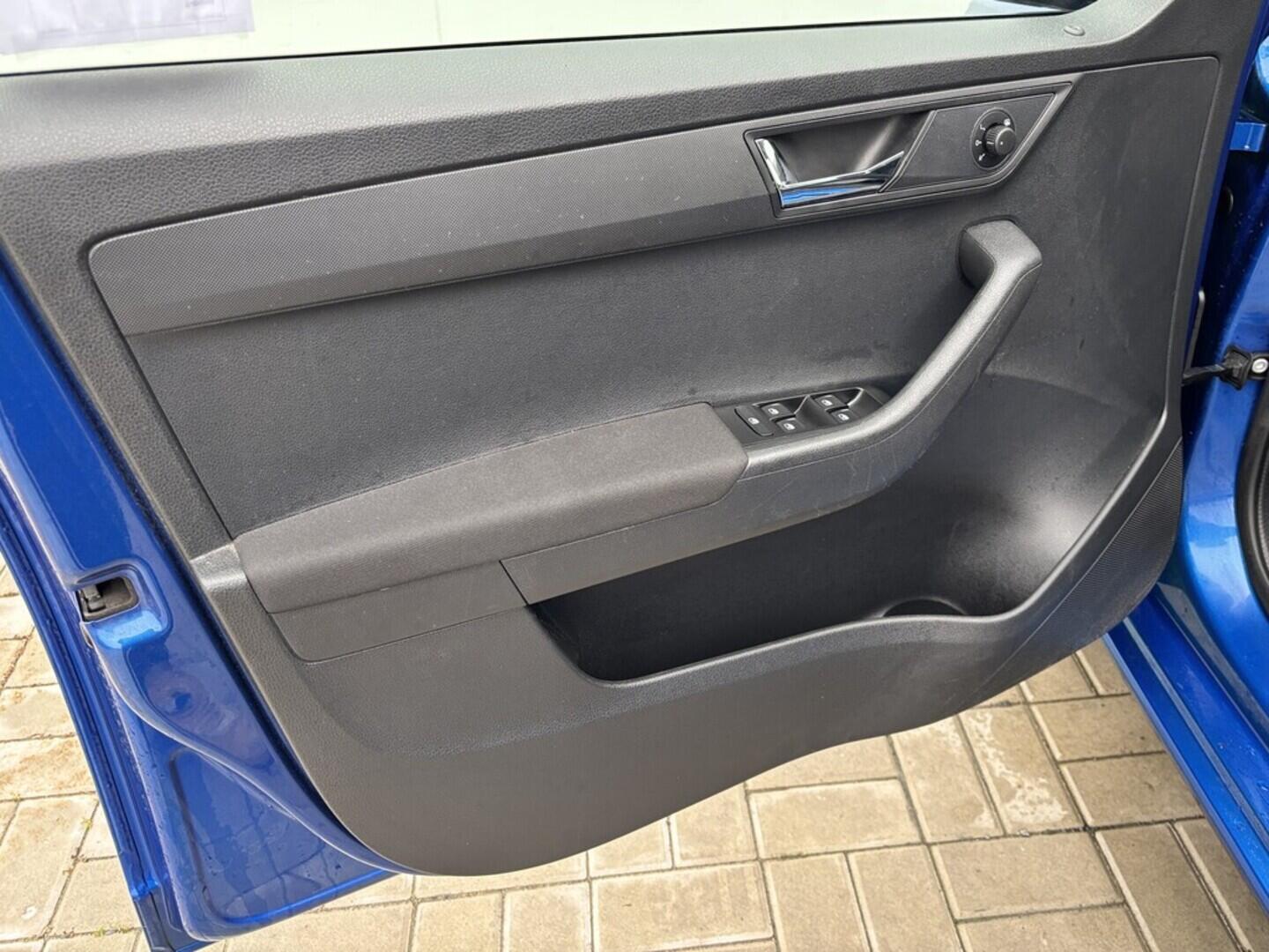 OZ190V01518_20.webp_FABIA Style 1.0 TSI 81 kW automat, DPH