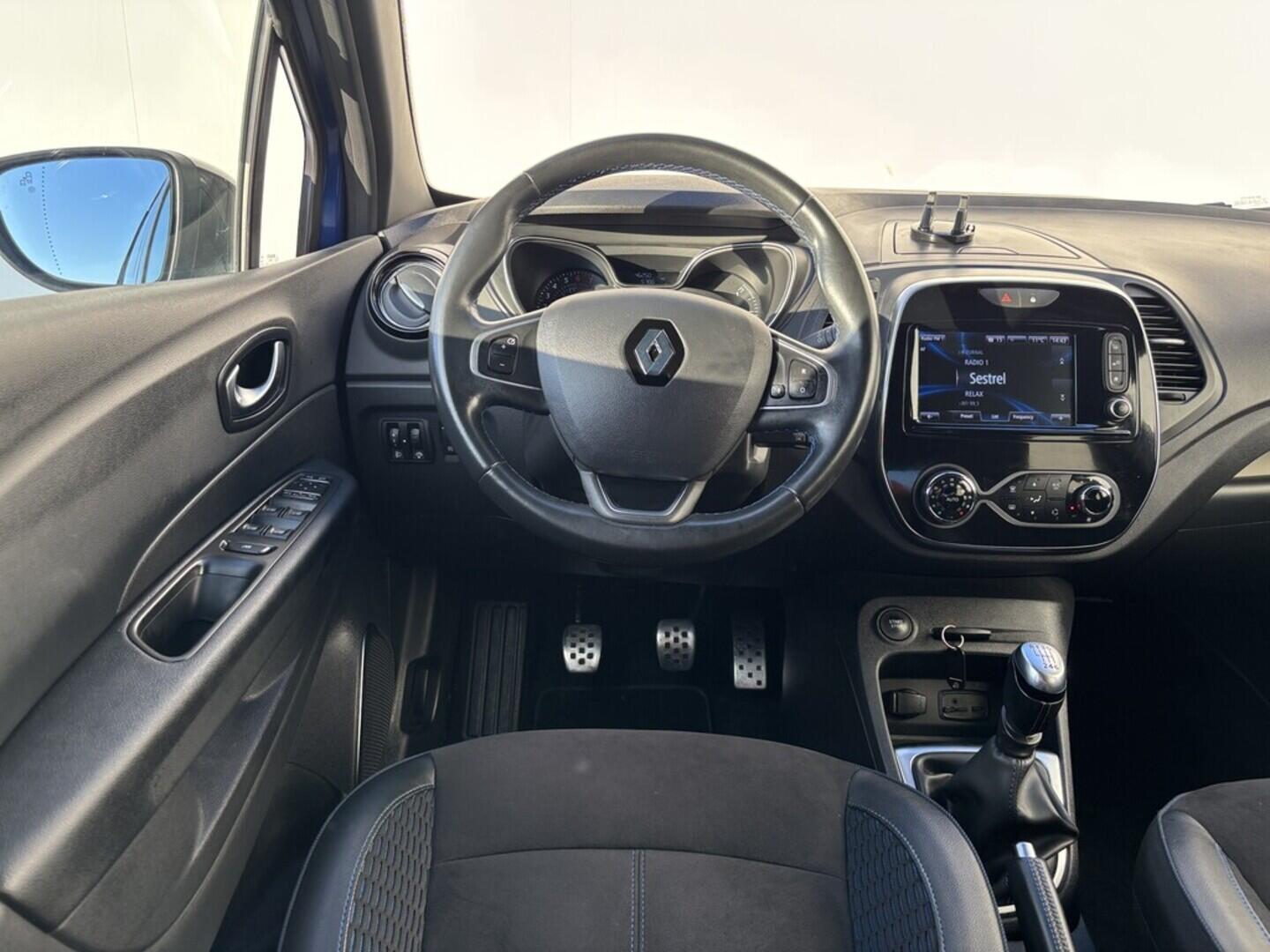 OZ190V01519_23.webp_CAPTUR  1.3 TCe 110 kW manuál