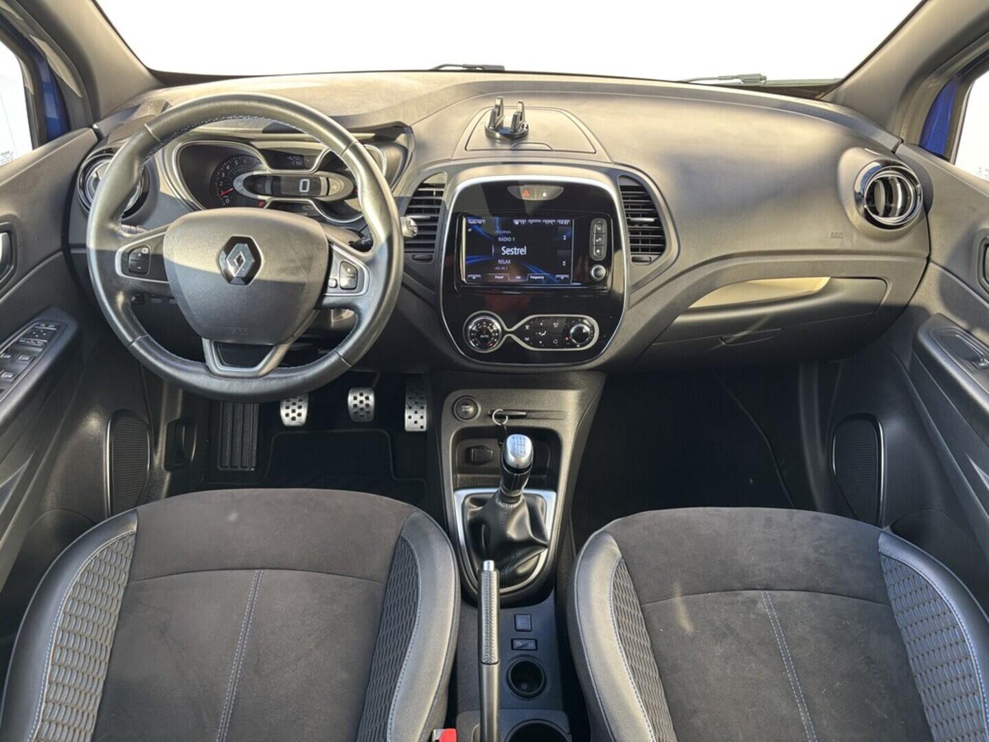 OZ190V01519_24.webp_CAPTUR  1.3 TCe 110 kW manuál