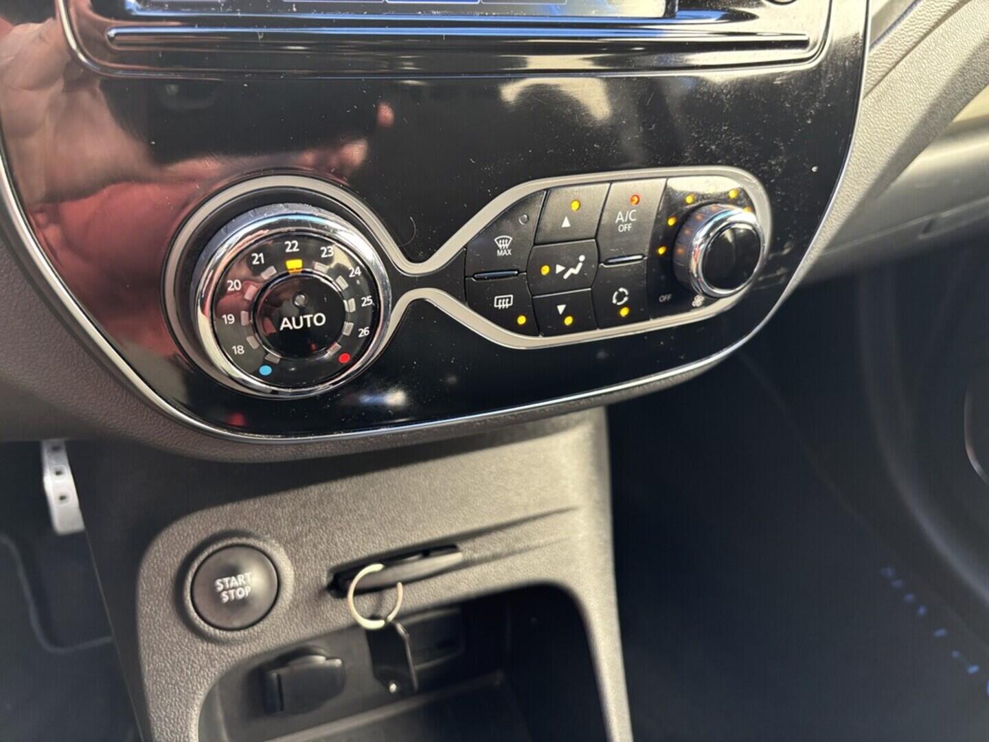 OZ190V01519_35.webp_CAPTUR  1.3 TCe 110 kW manuál