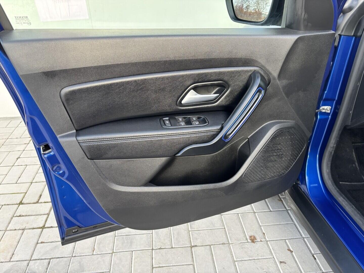 OZ190V01523_20.webp_DUSTER  1.0 Tce 74 kW manuál, DPH