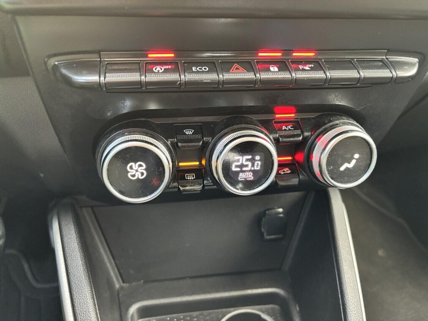 OZ190V01523_34.webp_DUSTER  1.0 Tce 74 kW manuál, DPH