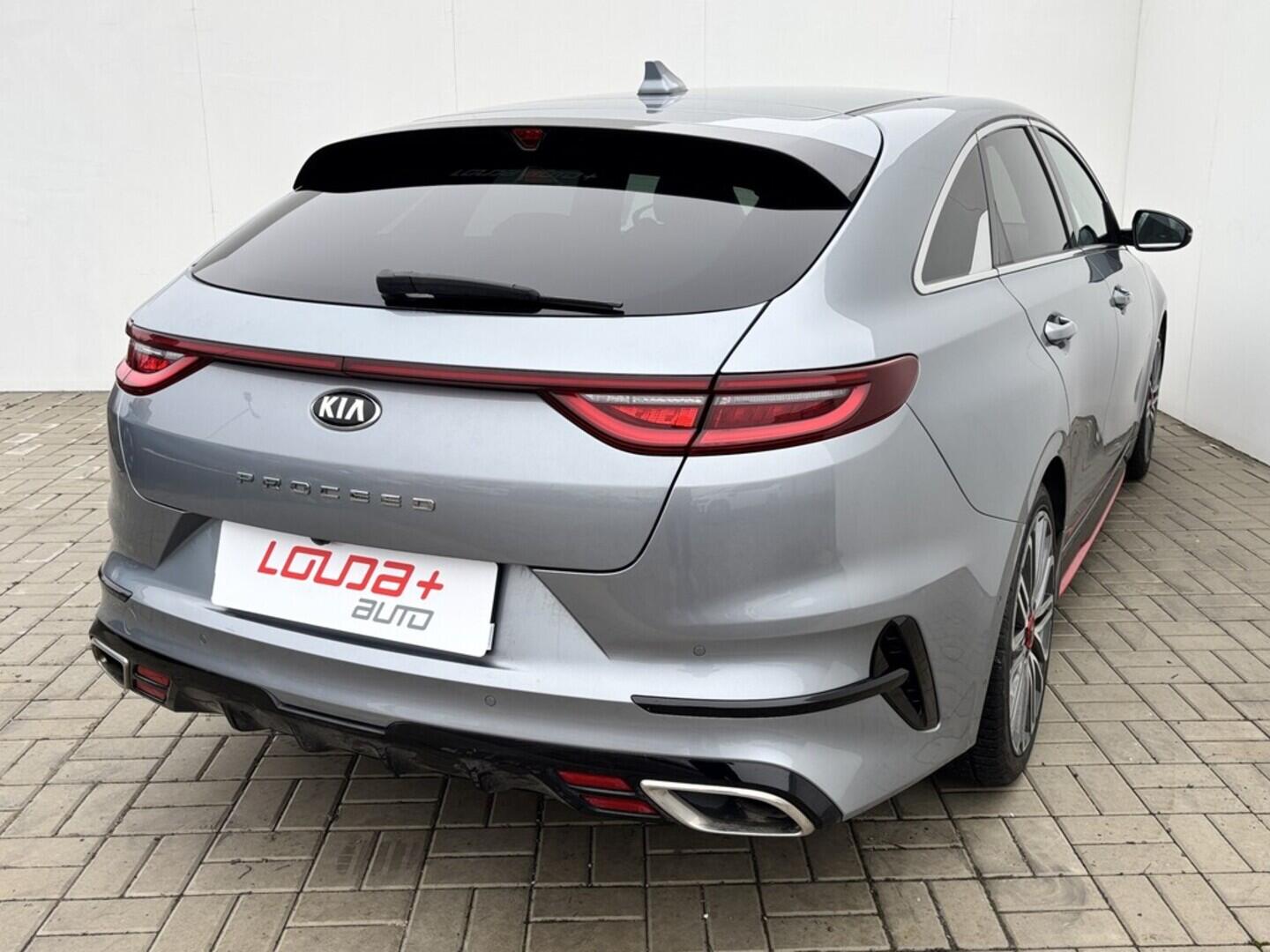 OZ190V01524_14.webp_PRO_CEED  GT  1.6 Tgi 150 kW automat