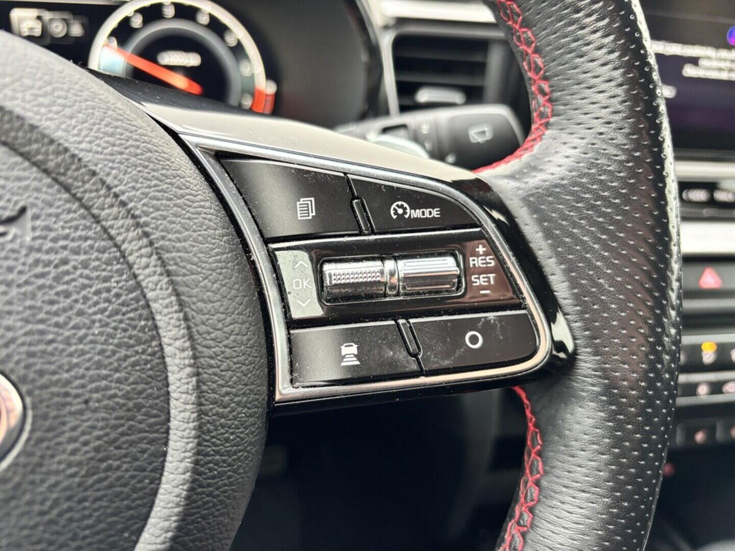 OZ190V01524_26.webp_PRO_CEED  GT  1.6 Tgi 150 kW automat