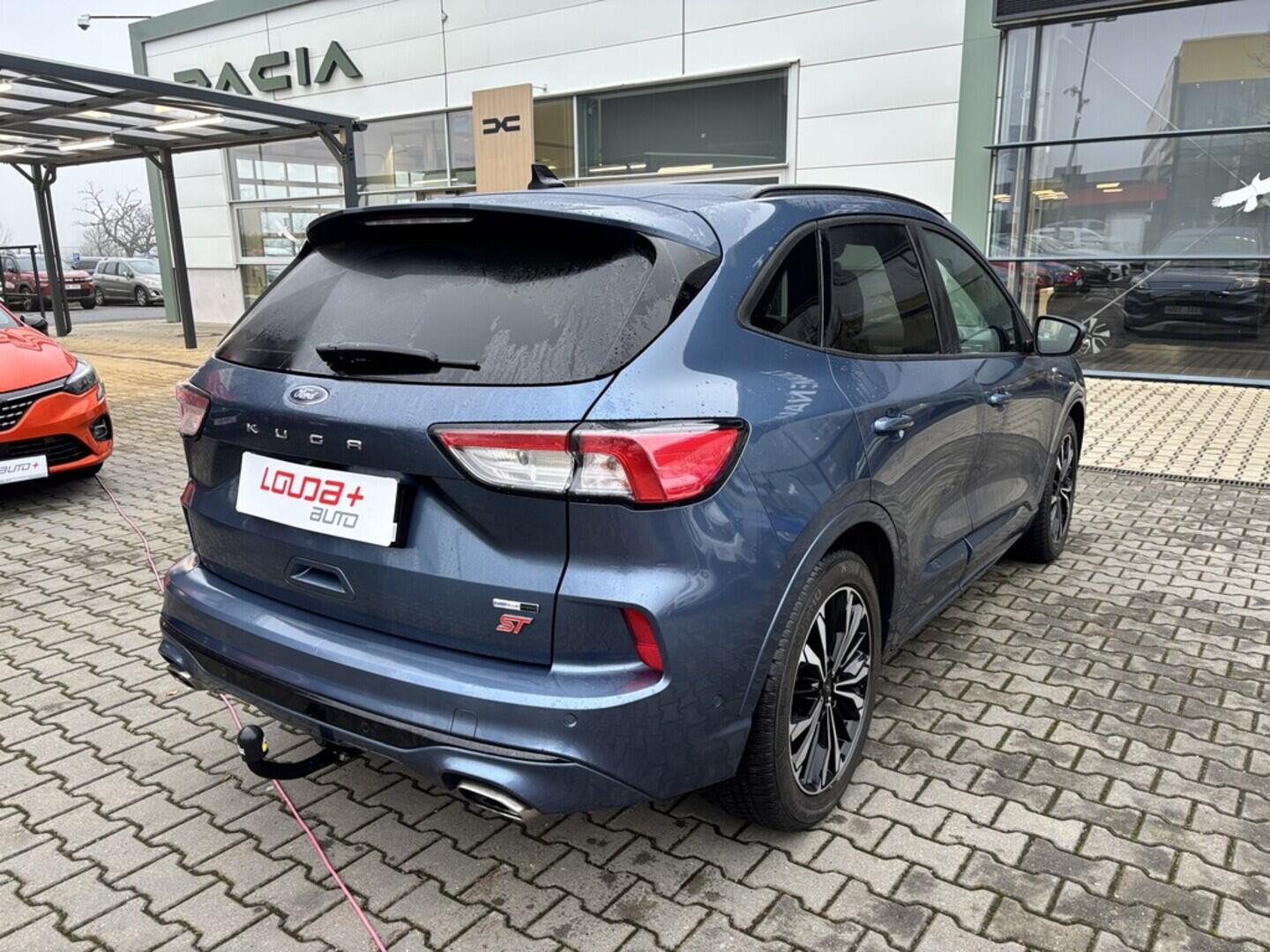 OZ190V01525_12.webp_KUGA ST-Line 2.0 TDI 110 kW manuál, DPH