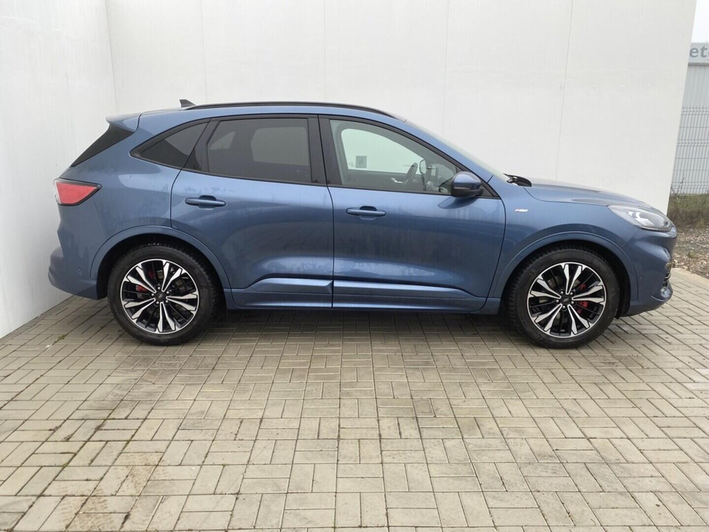 OZ190V01525_13.webp_KUGA ST-Line 2.0 TDI 110 kW manuál, DPH