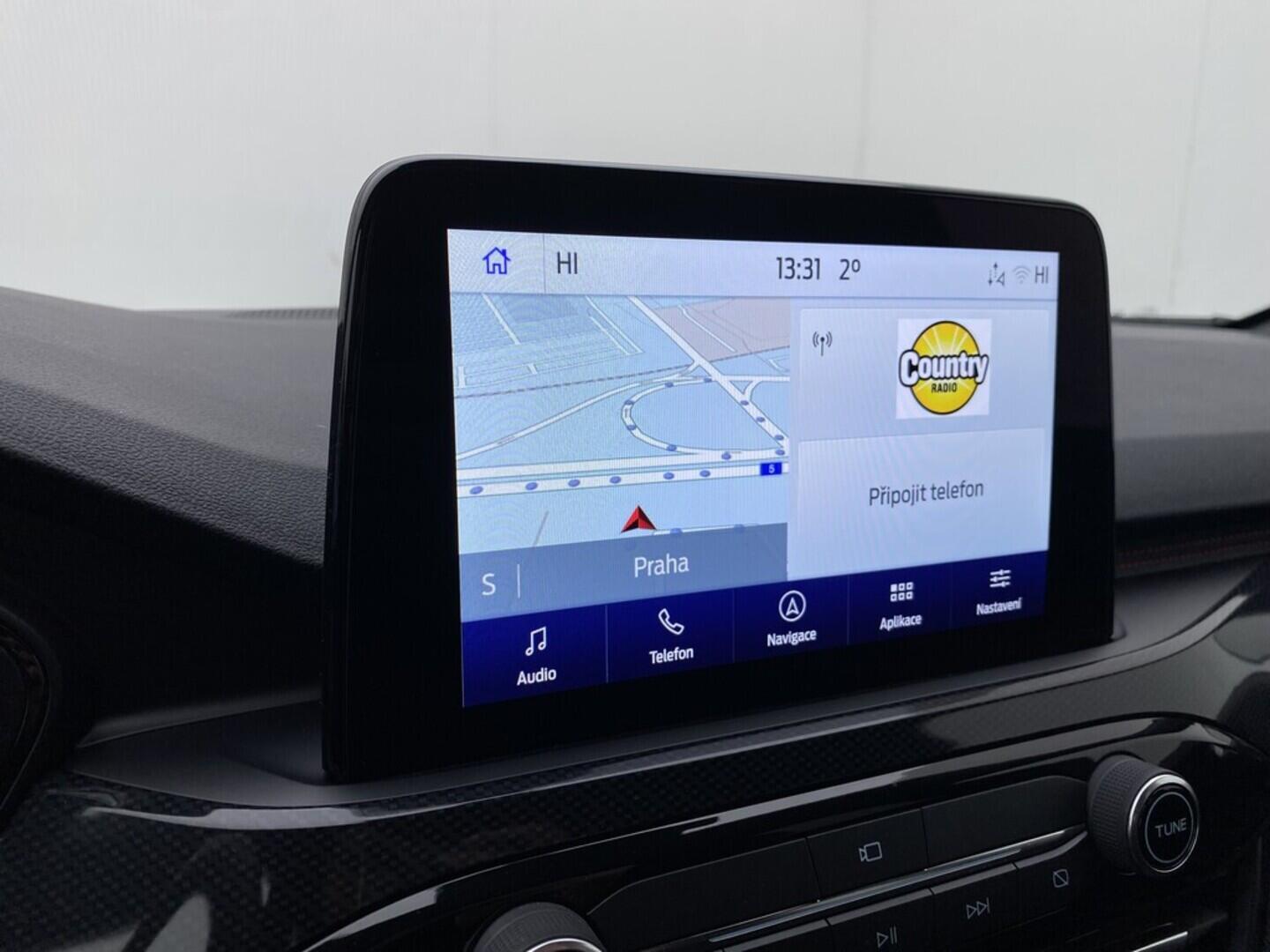 OZ190V01525_26.webp_KUGA ST-Line 2.0 TDI 110 kW manuál, DPH