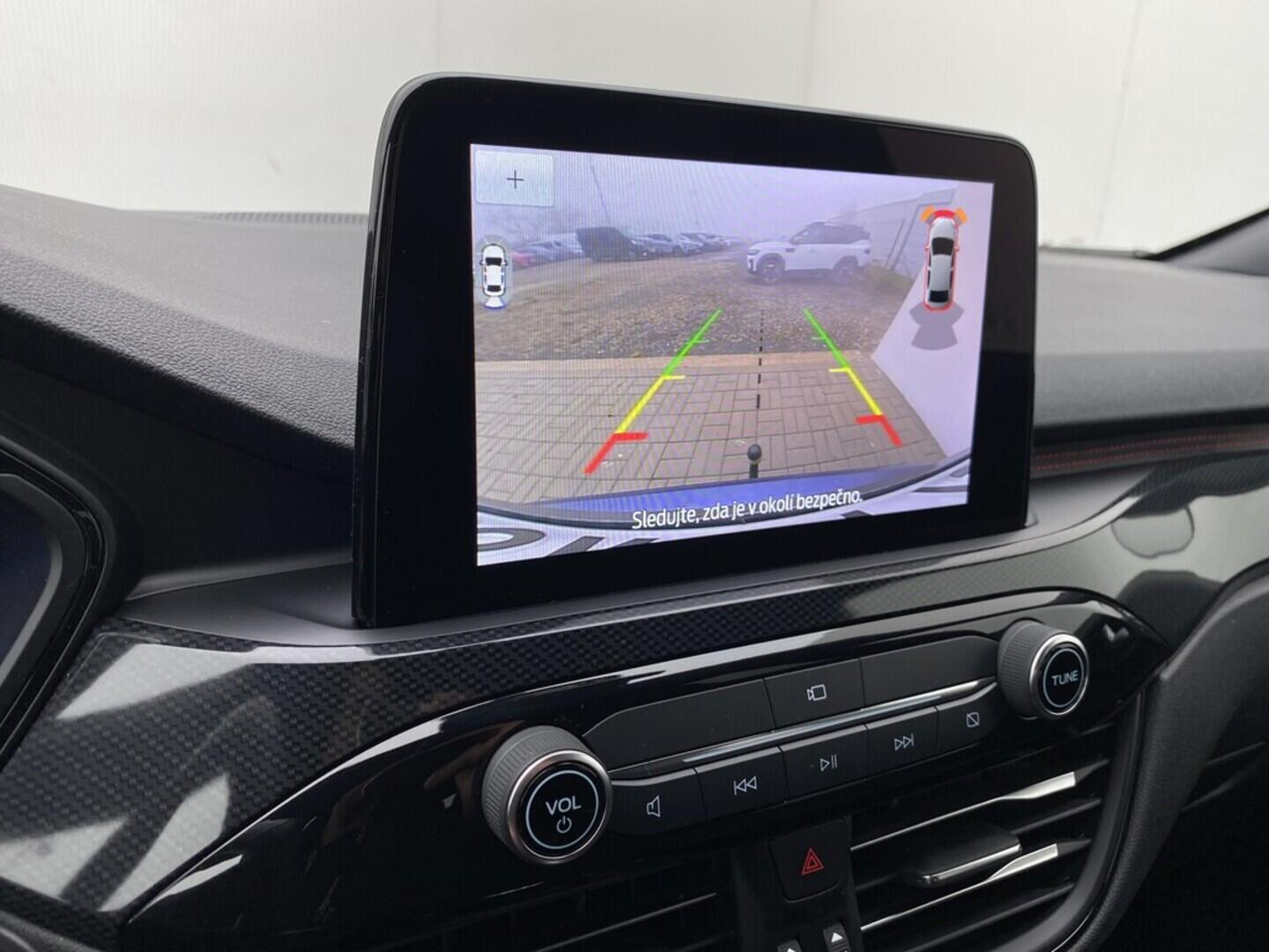 OZ190V01525_33.webp_KUGA ST-Line 2.0 TDI 110 kW manuál, DPH