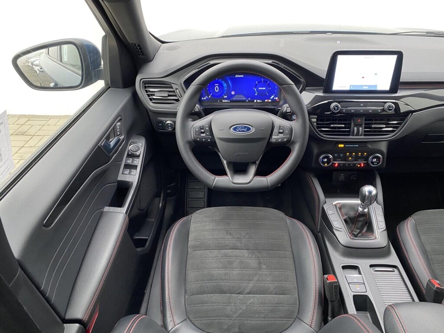 OZ190V01525_41.webp_KUGA ST-Line 2.0 TDI 110 kW manuál, DPH