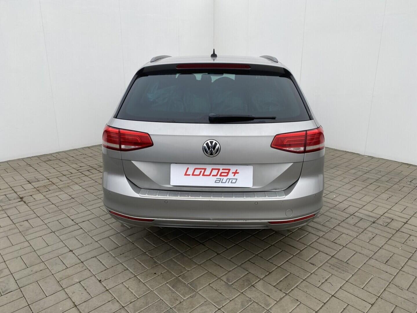 OZ190V01528_15.webp_PASSAT  2.0 TDI 110 kW manuál