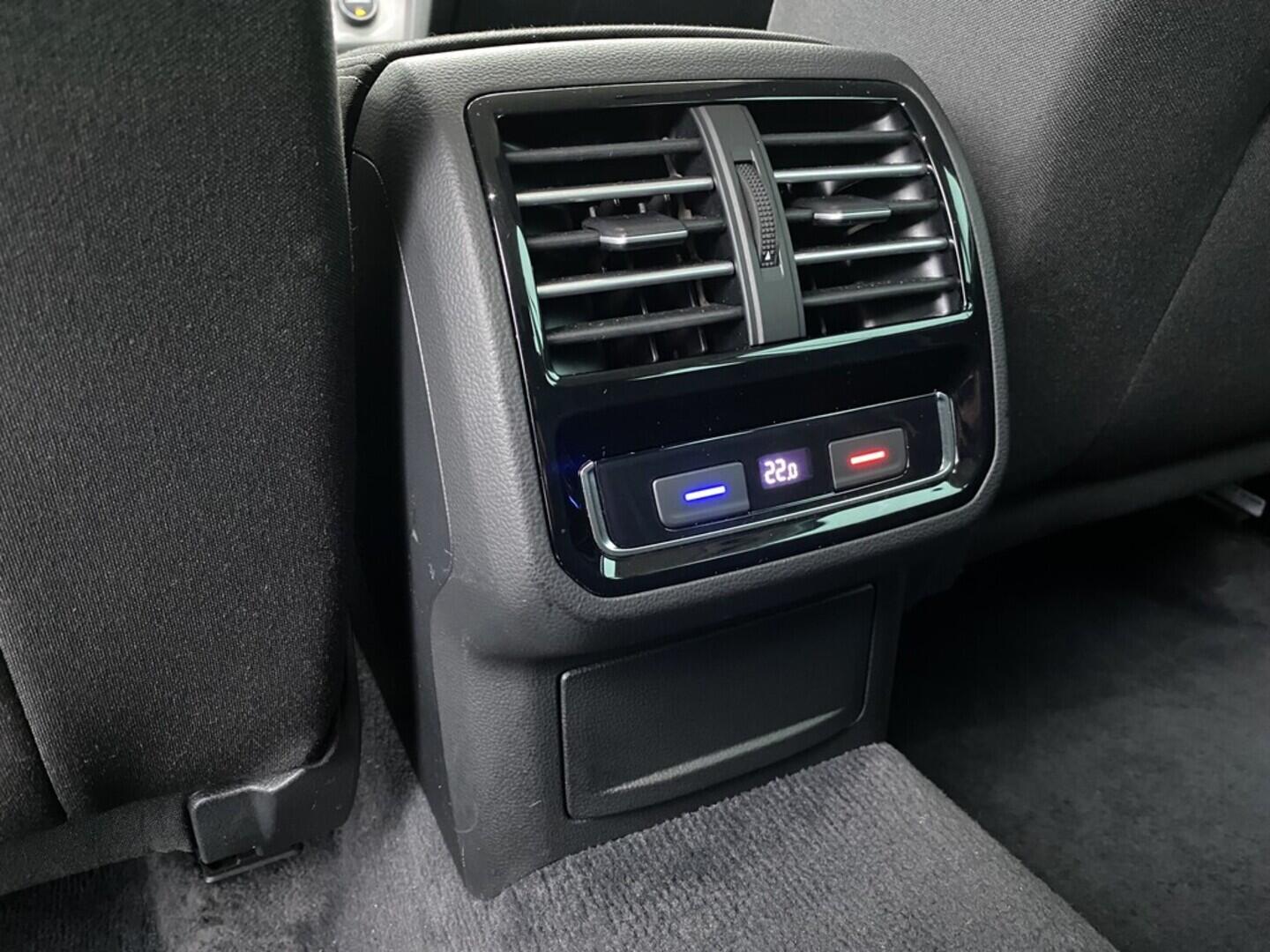 OZ190V01528_25.webp_PASSAT  2.0 TDI 110 kW manuál