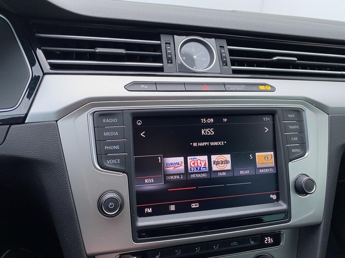 OZ190V01528_26.webp_PASSAT  2.0 TDI 110 kW manuál