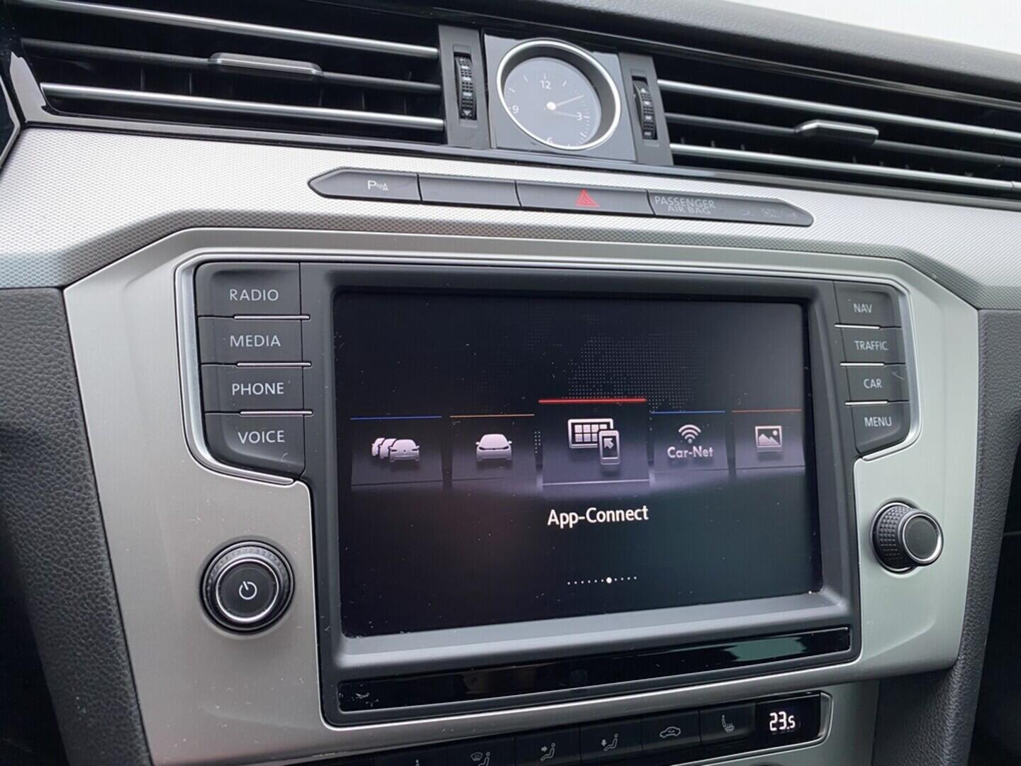 OZ190V01528_32.webp_PASSAT  2.0 TDI 110 kW manuál