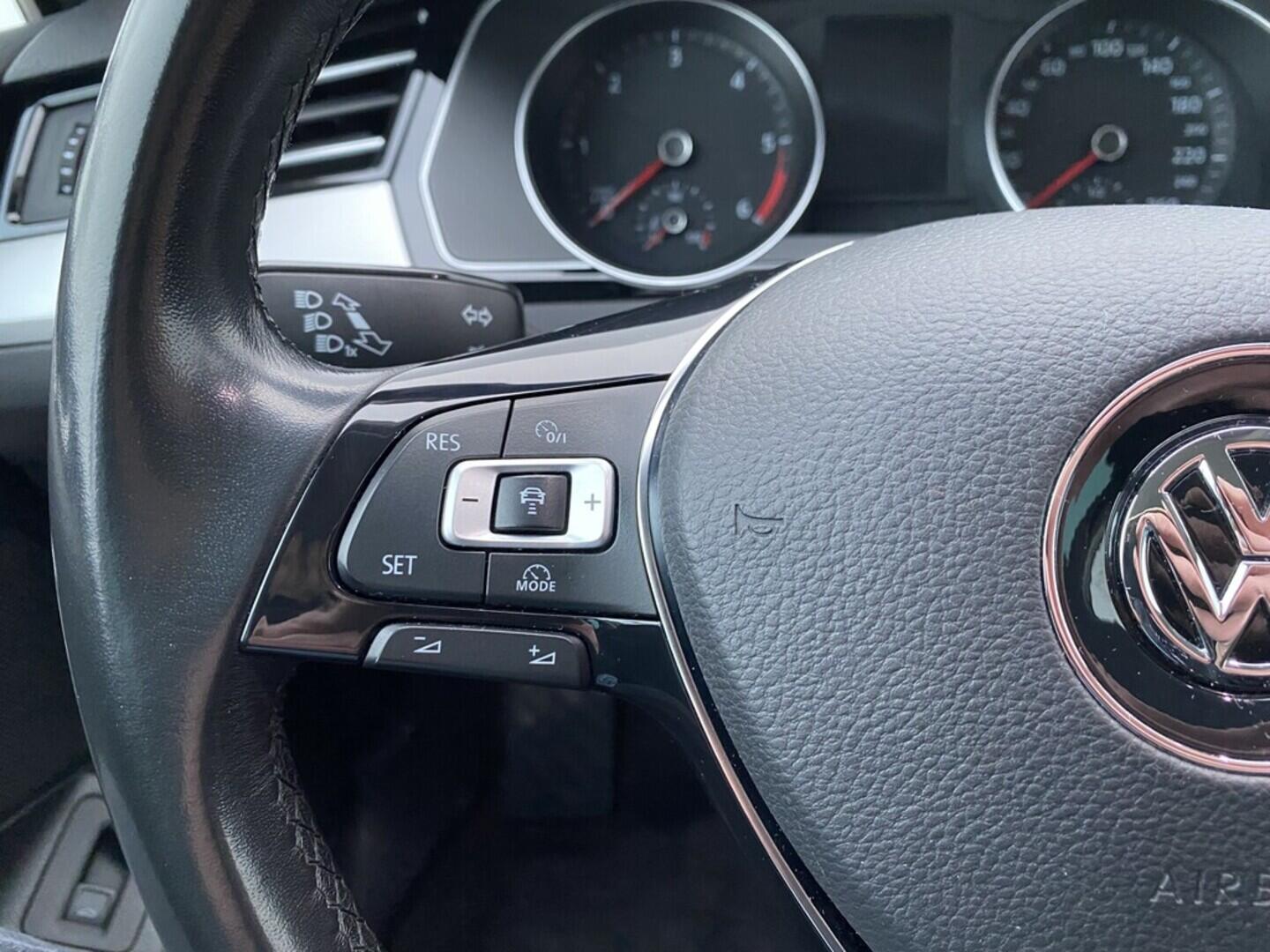 OZ190V01528_36.webp_PASSAT  2.0 TDI 110 kW manuál