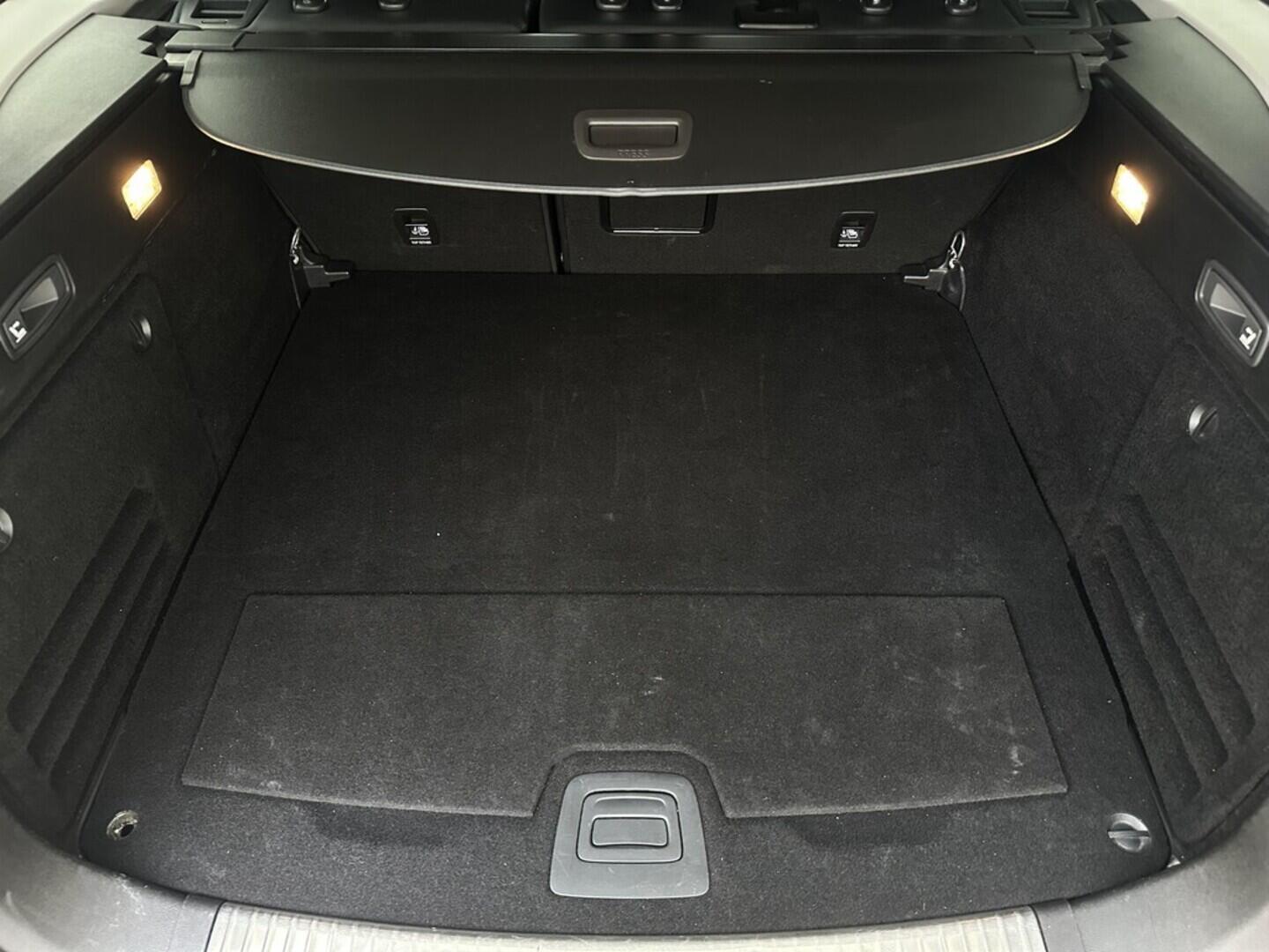 OZ190V01537_32.webp_TALISMAN Intens 2.0 DCI 118 kW automat