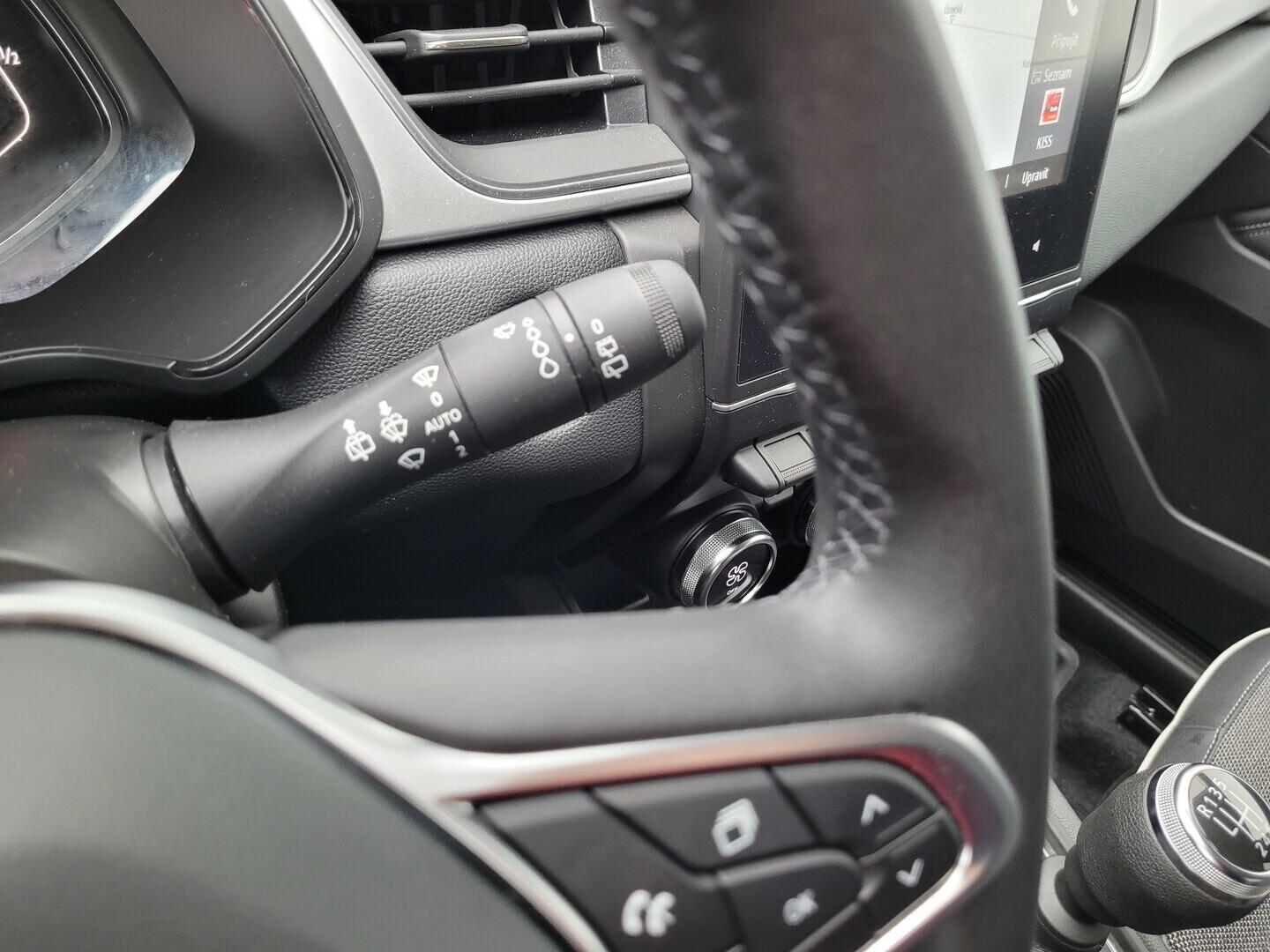 OZ190V01538_22.webp_CAPTUR Equilibre 1.0 TCe 67 kW manuál, DPH