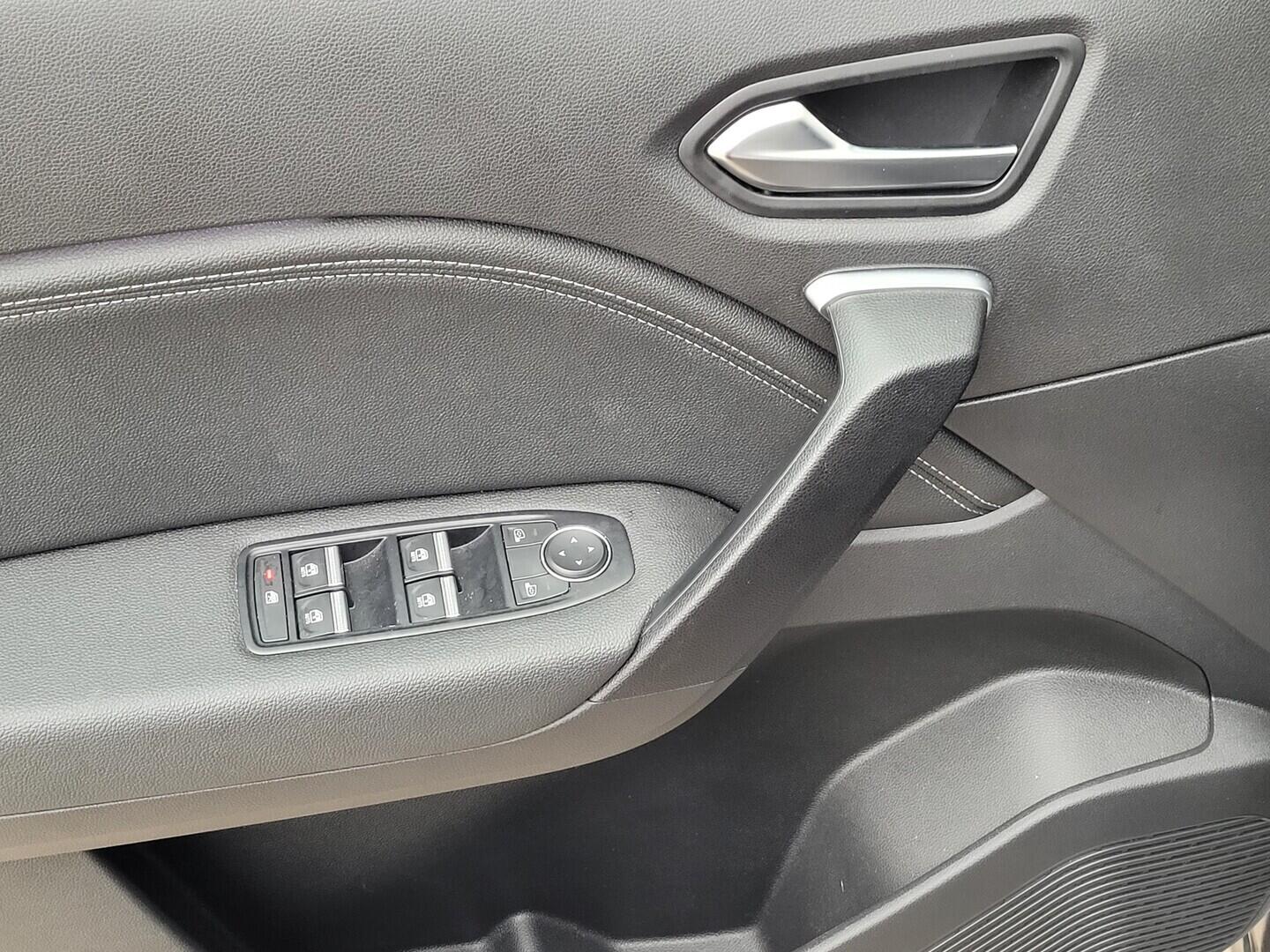 OZ190V01538_30.webp_CAPTUR Equilibre 1.0 TCe 67 kW manuál, DPH