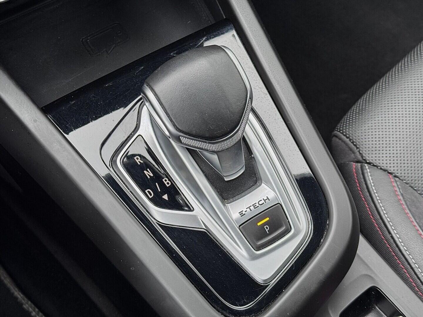 OZ190V01546_29.webp_ARKANA RS Line 1.6  105 kW automat