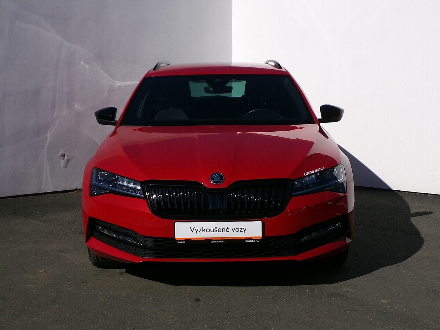 OZ190V01548_11.webp_SUPERB SportLine 2.0 TSI 206 kW automat, DPH