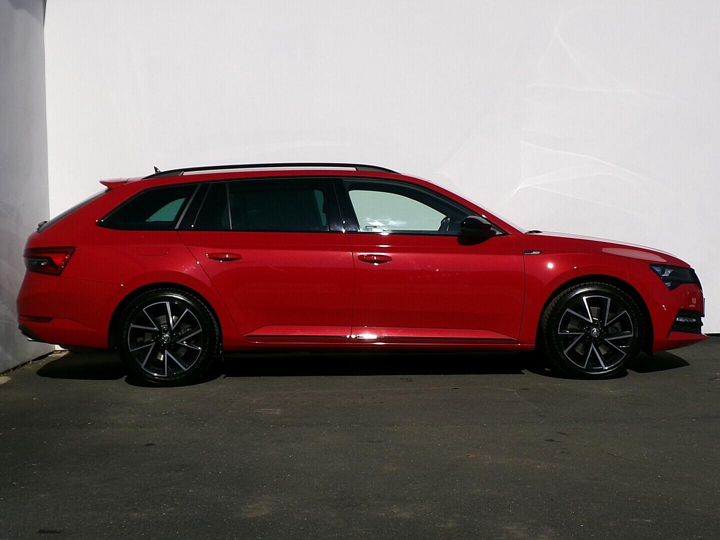 OZ190V01548_13.webp_SUPERB SportLine 2.0 TSI 206 kW automat, DPH