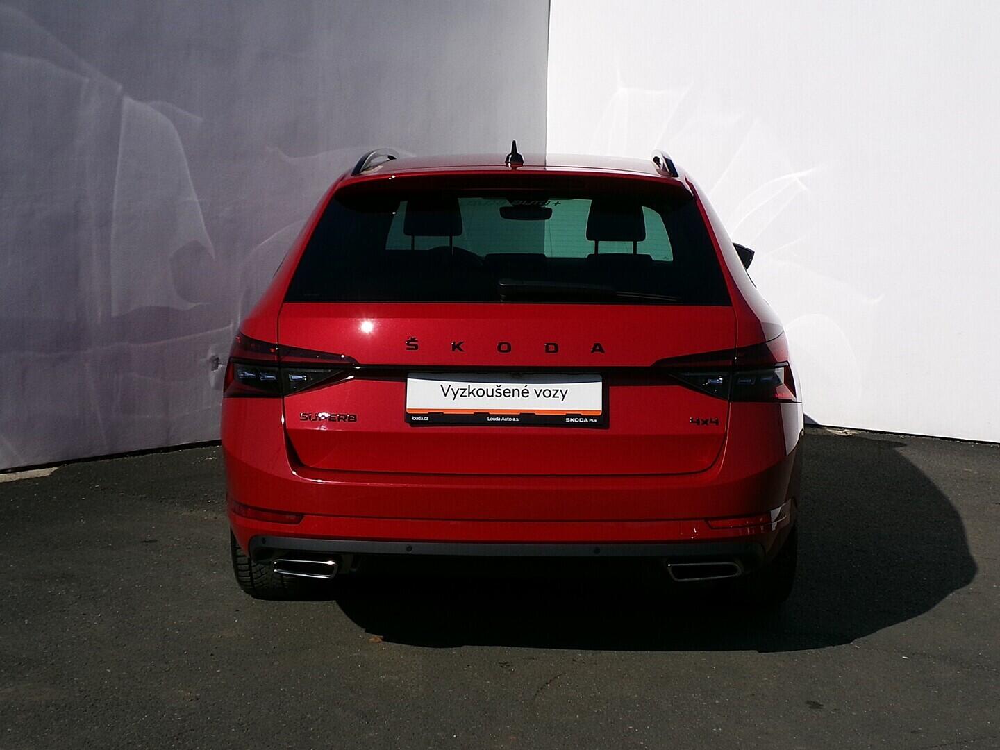 OZ190V01548_15.webp_SUPERB SportLine 2.0 TSI 206 kW automat, DPH