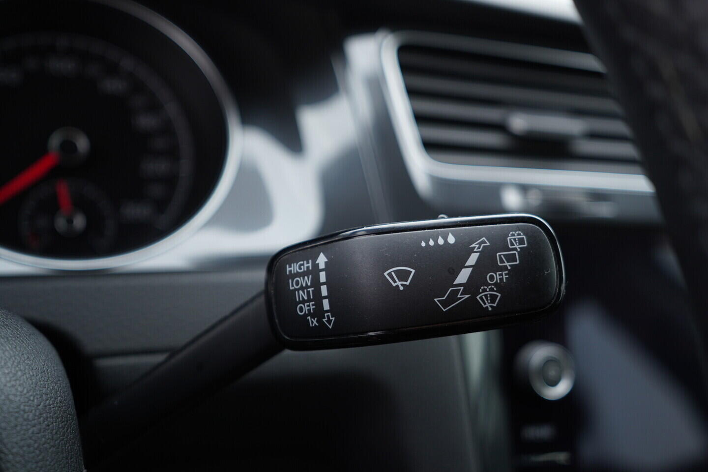 OZ190V01550_25.webp_GOLF  1.4 TSI 81 kW manuál