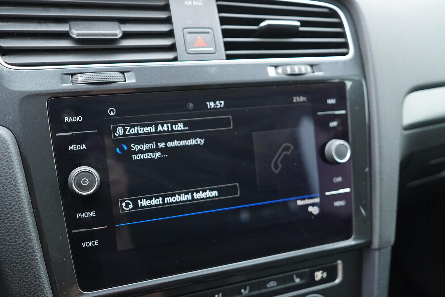 OZ190V01550_31.webp_GOLF  1.4 TSI 81 kW manuál