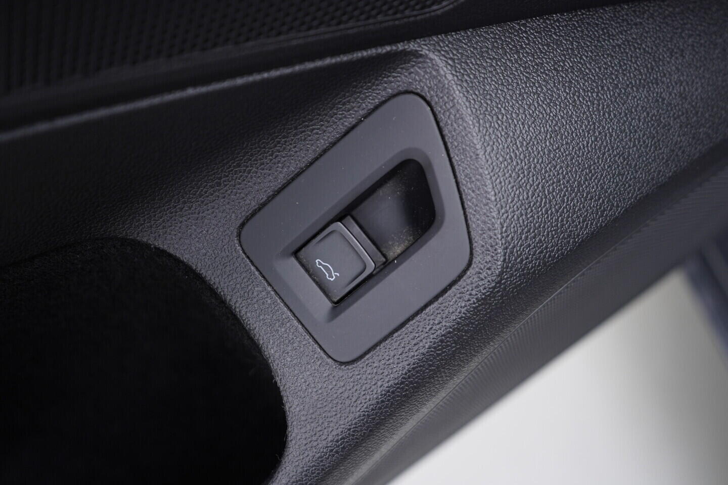 OZ190V01552_21.webp_PASSAT VARIANT COMFORTLINE 1.6 TDI 88 kW manuál, DPH