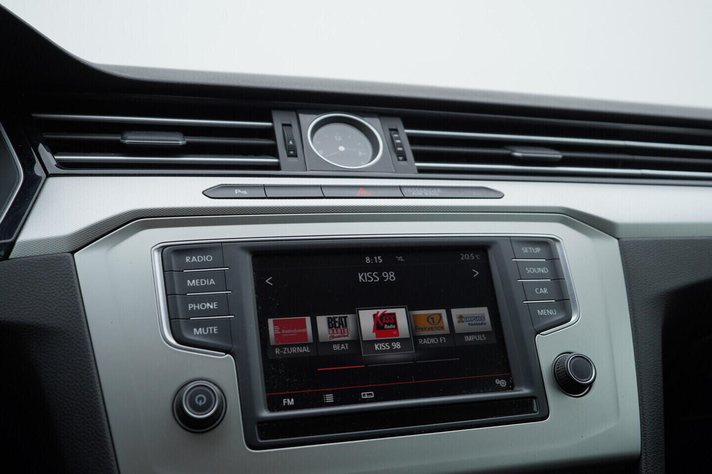 OZ190V01552_32.webp_PASSAT VARIANT COMFORTLINE 1.6 TDI 88 kW manuál, DPH