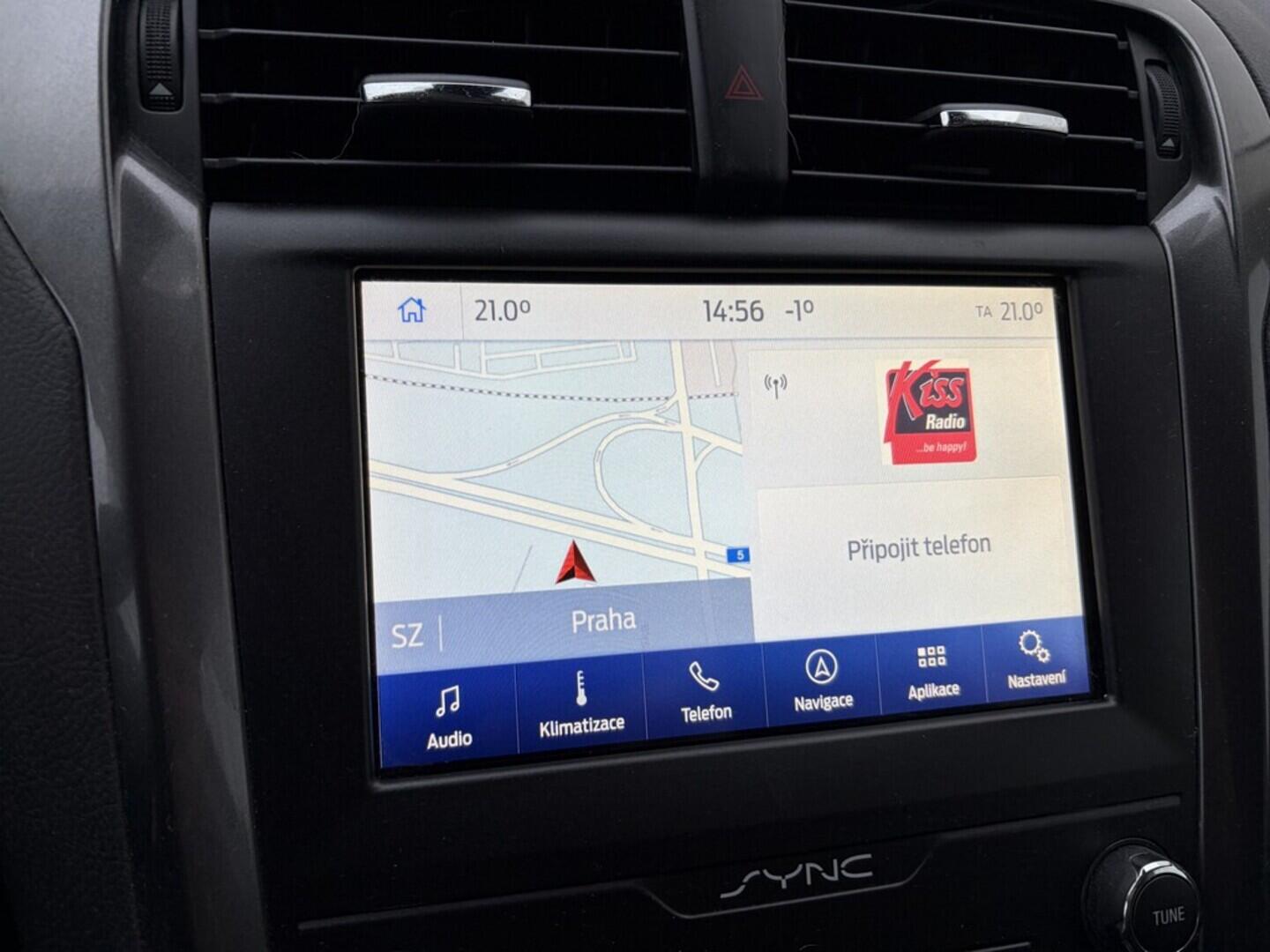 OZ190V01556_24.webp_MONDEO  2.0  110 kW manuál