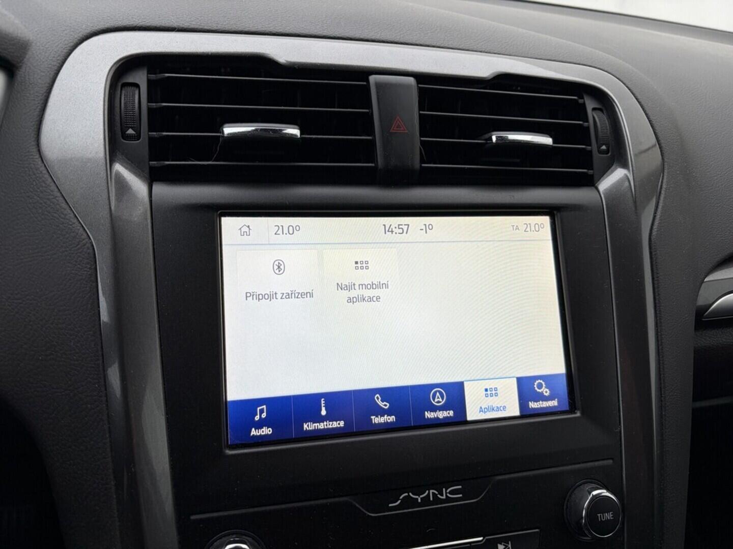 OZ190V01556_29.webp_MONDEO  2.0  110 kW manuál