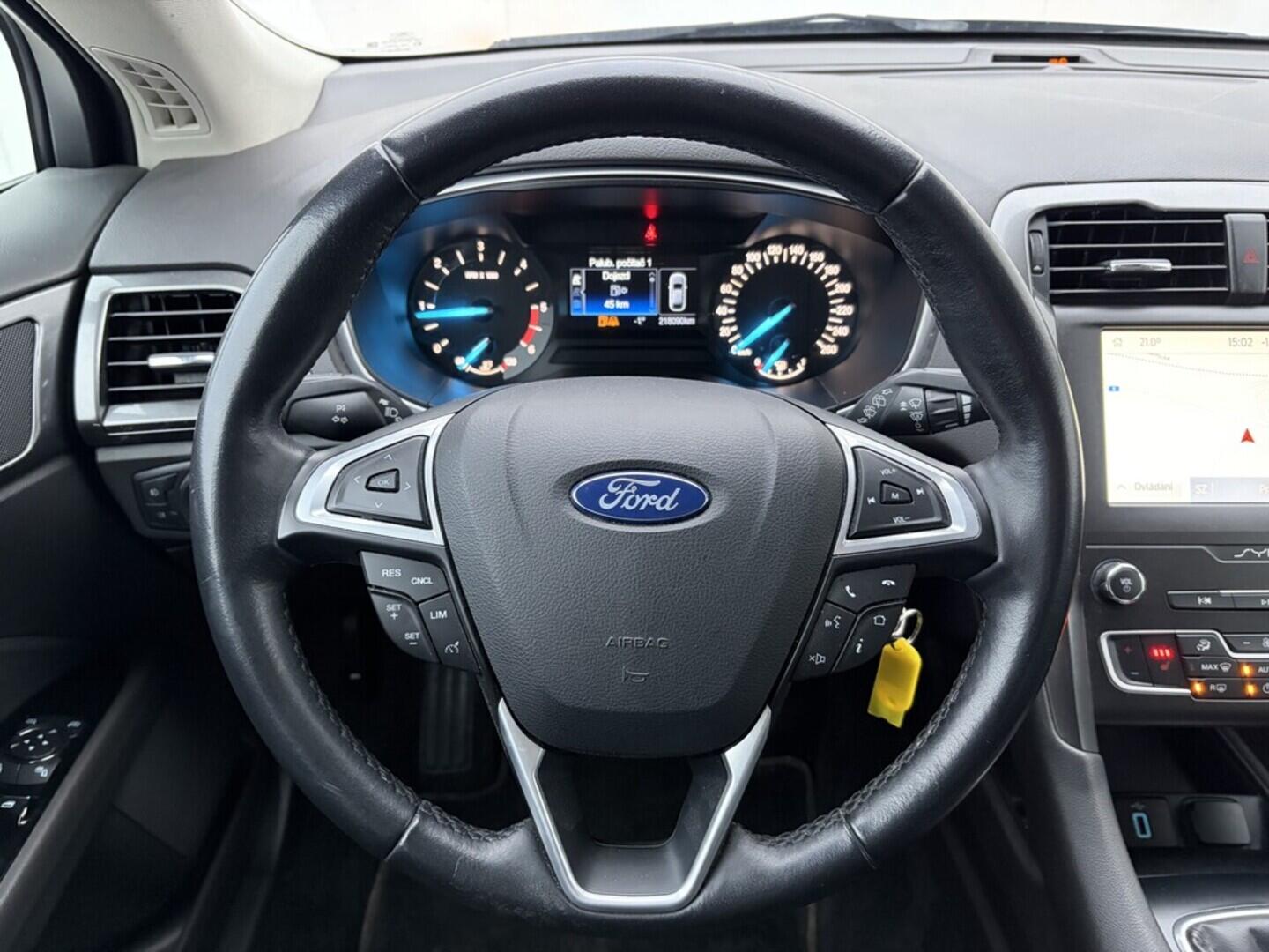 OZ190V01556_39.webp_MONDEO  2.0  110 kW manuál