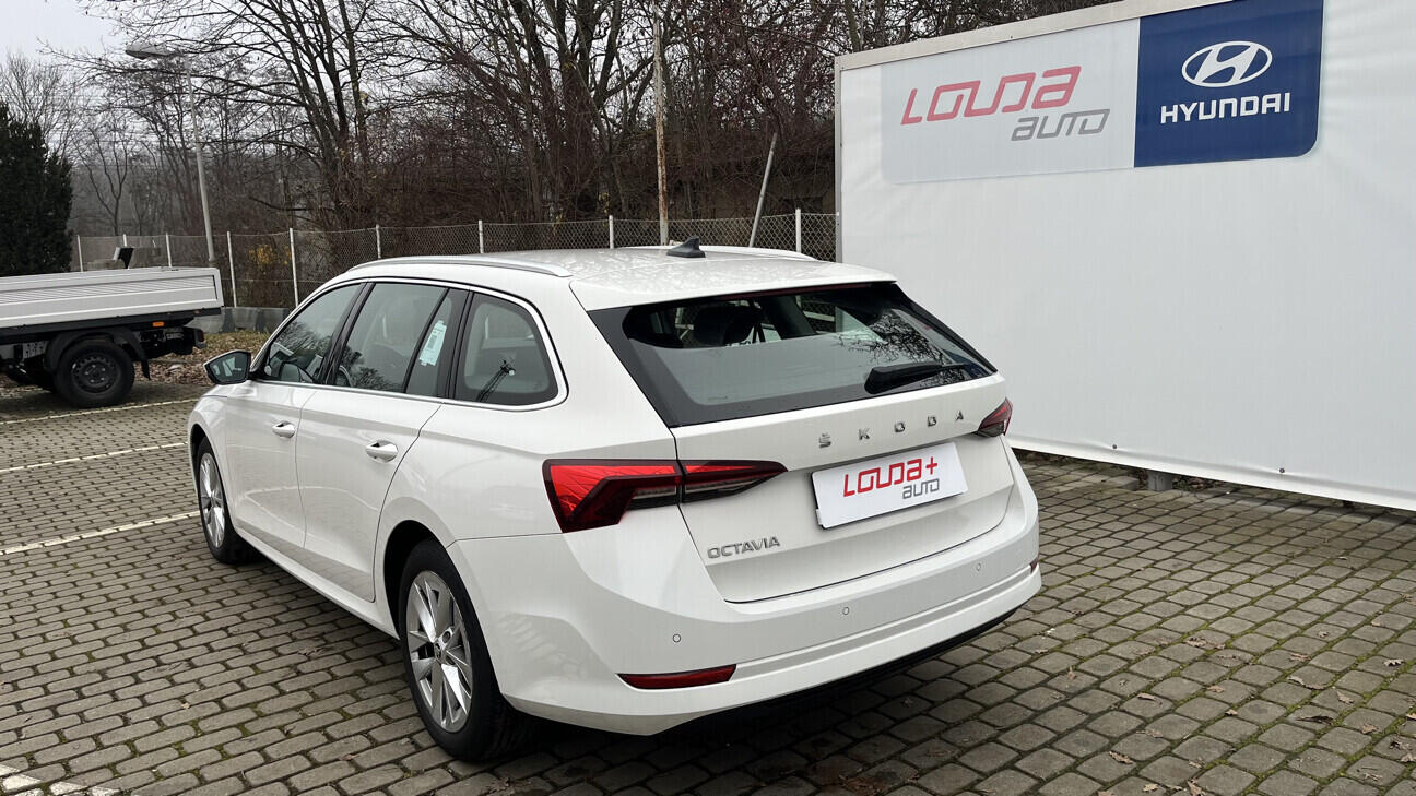 OZ190V01557_15.webp_OCTAVIA Style 2.0 TDI 110 kW automat, DPH