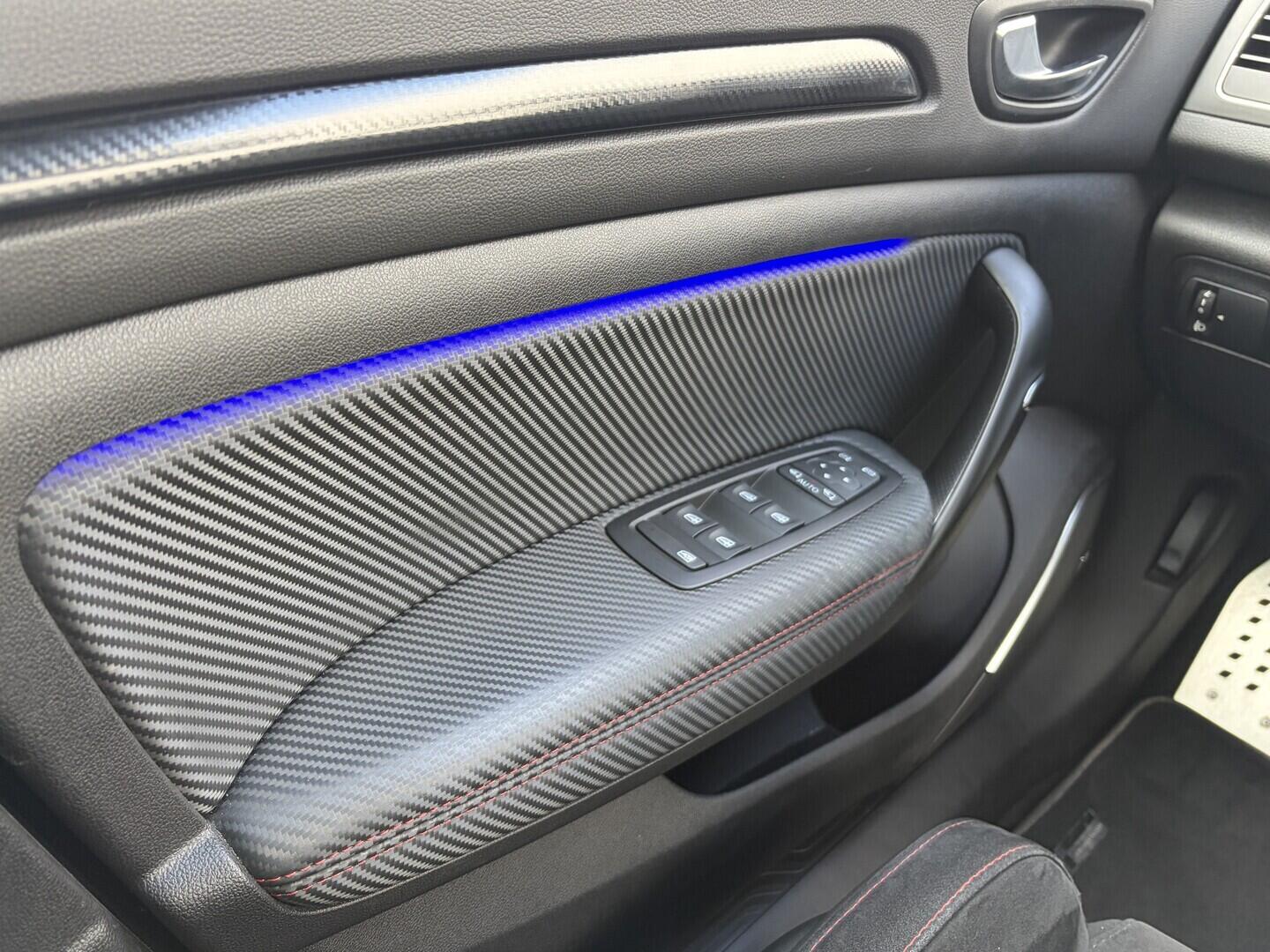 OZ190V01564_20.webp_MÉGANE R.S 1.8 TCe 205 kW automat