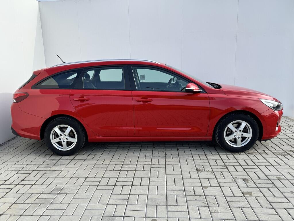 OZ190V01567_13.webp_I30 Trikolor 1.0 Tgdi 88 kW manuál