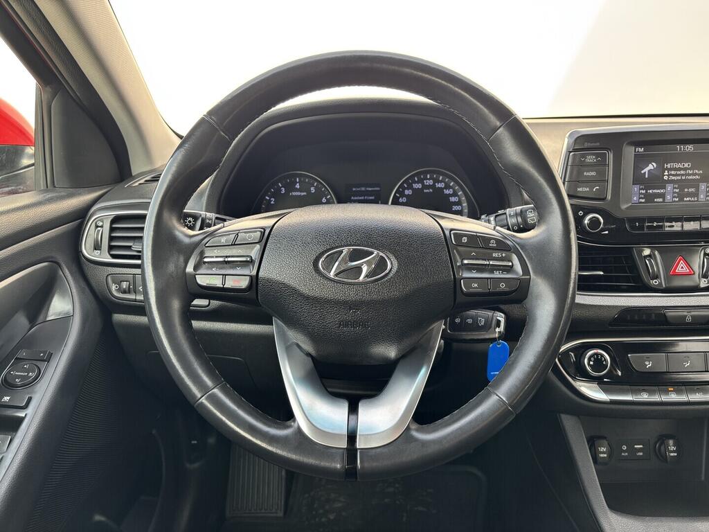 OZ190V01567_21.webp_I30 Trikolor 1.0 Tgdi 88 kW manuál