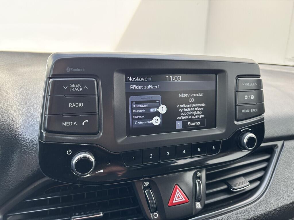 OZ190V01567_29.webp_I30 Trikolor 1.0 Tgdi 88 kW manuál